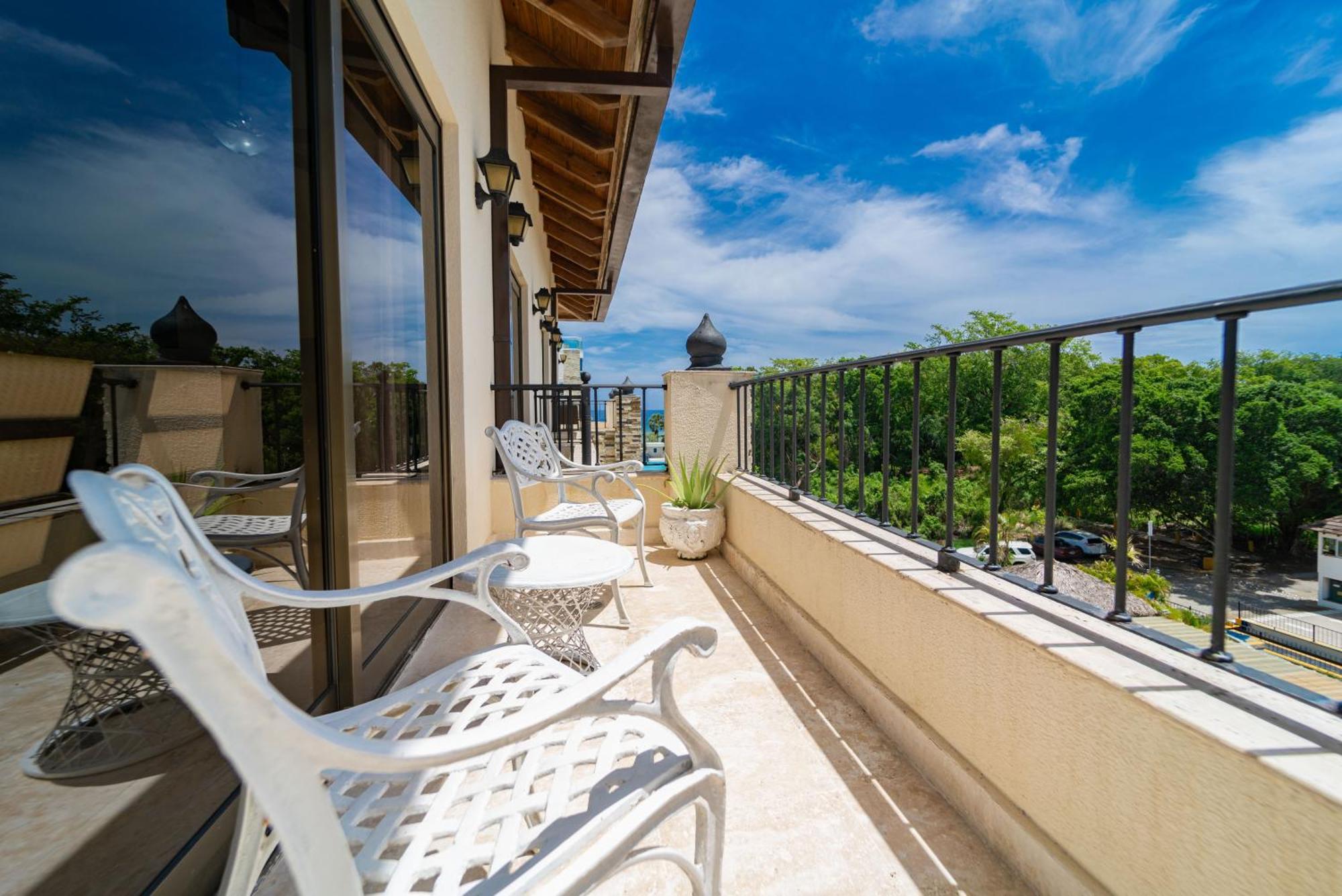 Suites At Grand Laguna Beach By Calisto Stays Sosúa Chambre photo
